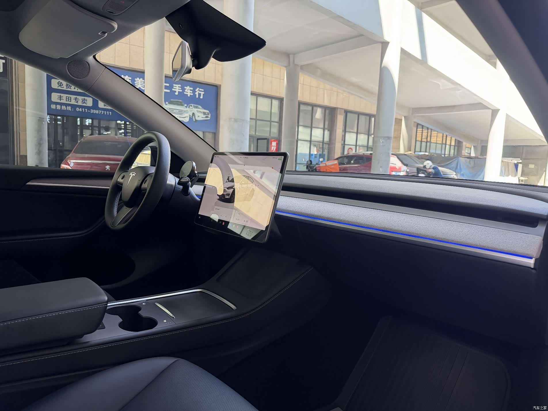 Tesla Model Y, 2024 19