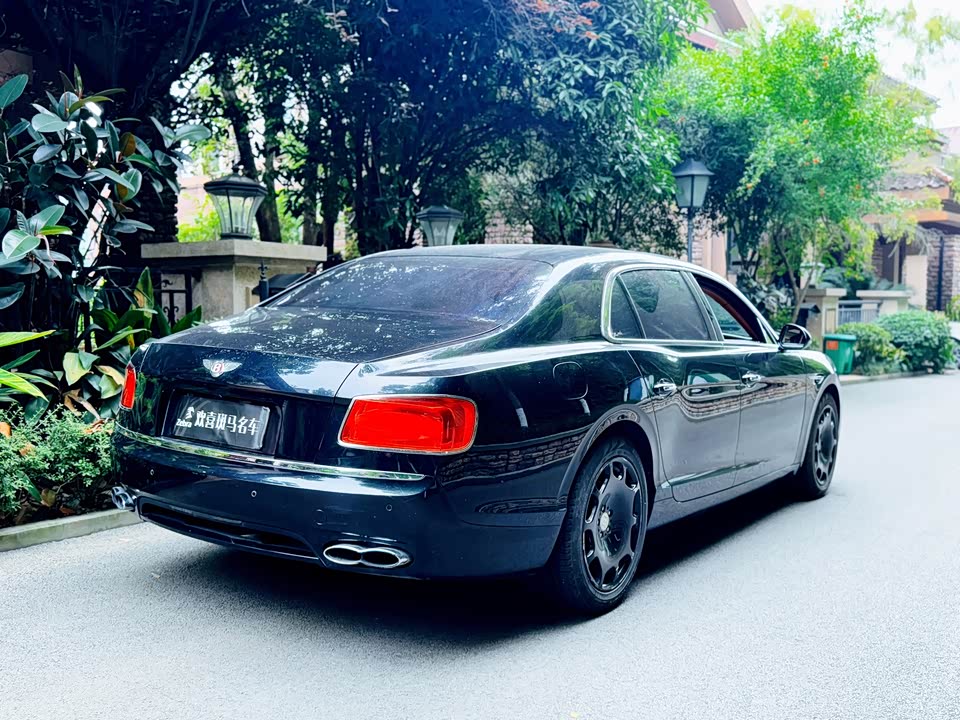Bentley Flying