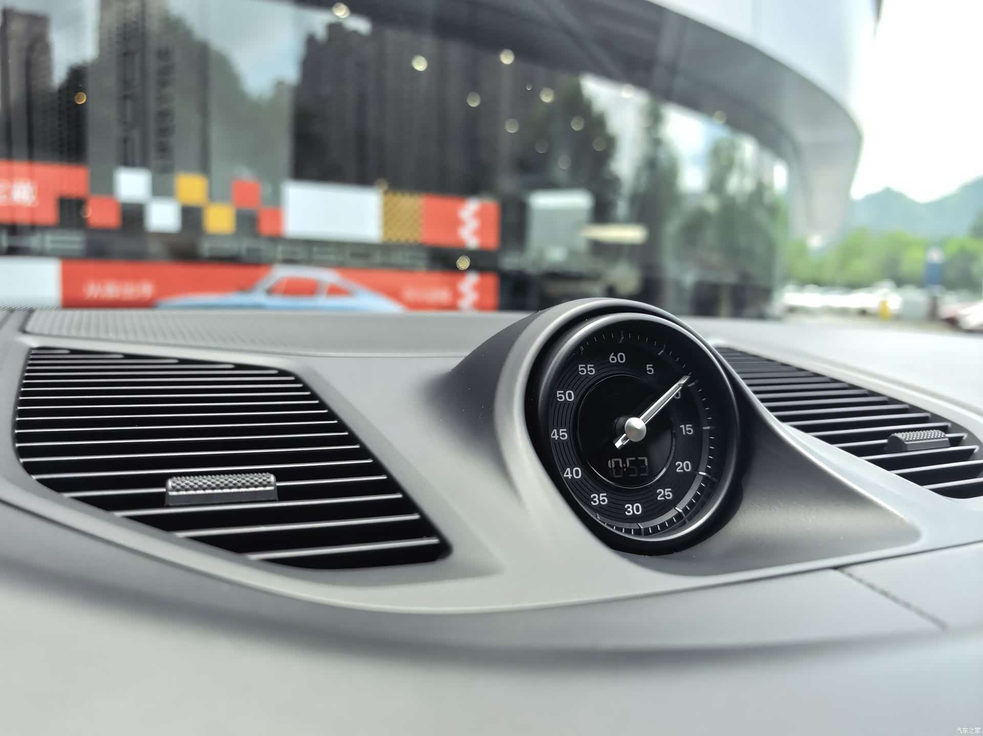 Porsche Cayenne, 2025 7