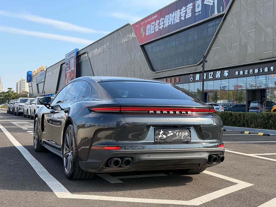 Porsche Panamera