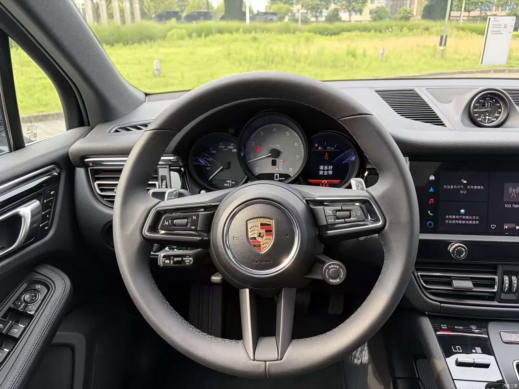 Porsche Macan, 2024 17