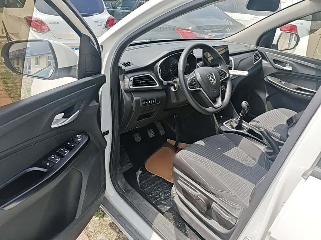Wuling 730, 2021 16