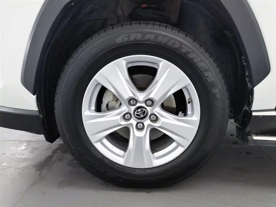 Toyota RAV4 Rongfang