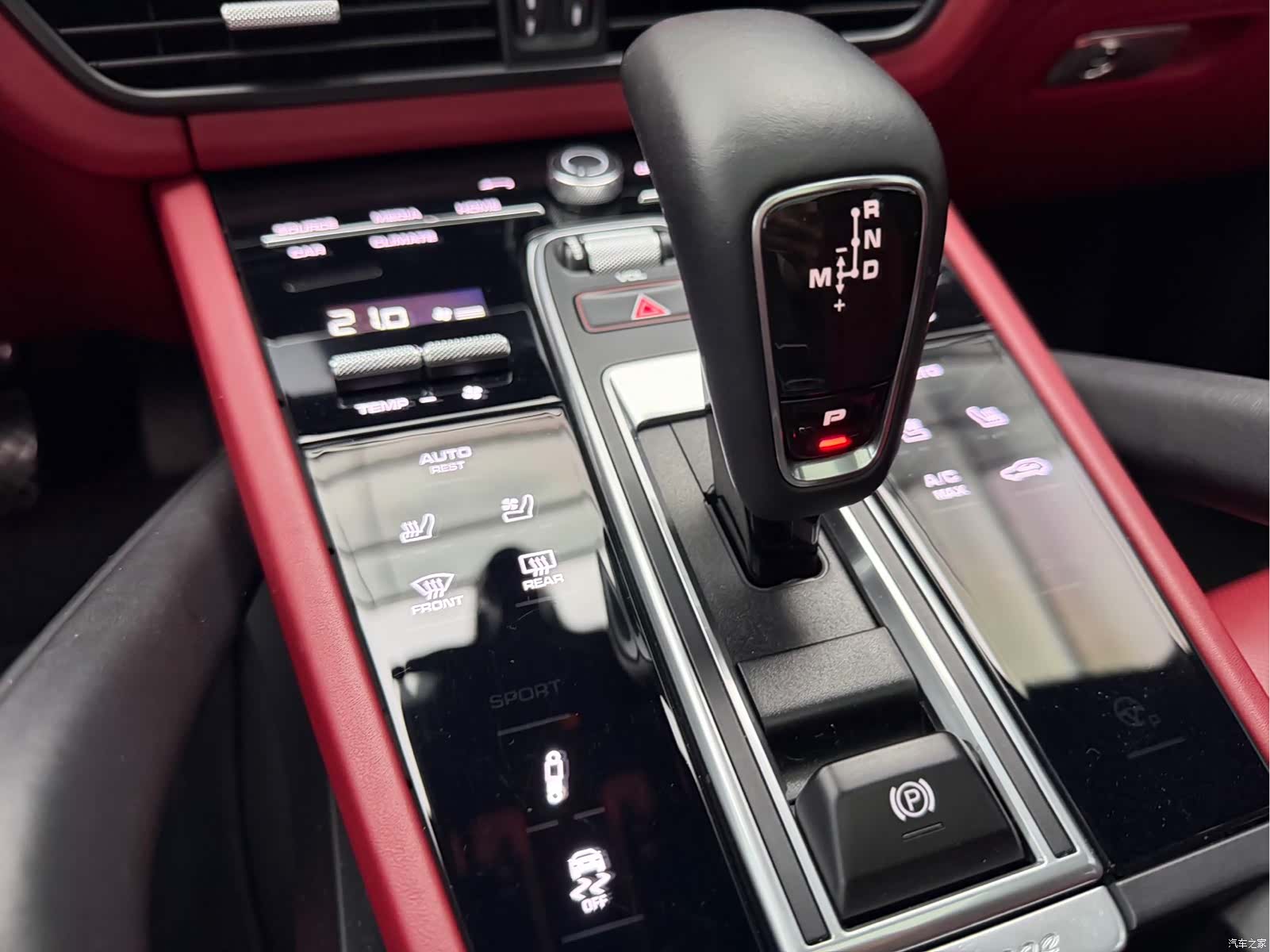 Porsche Cayenne, 2022 10