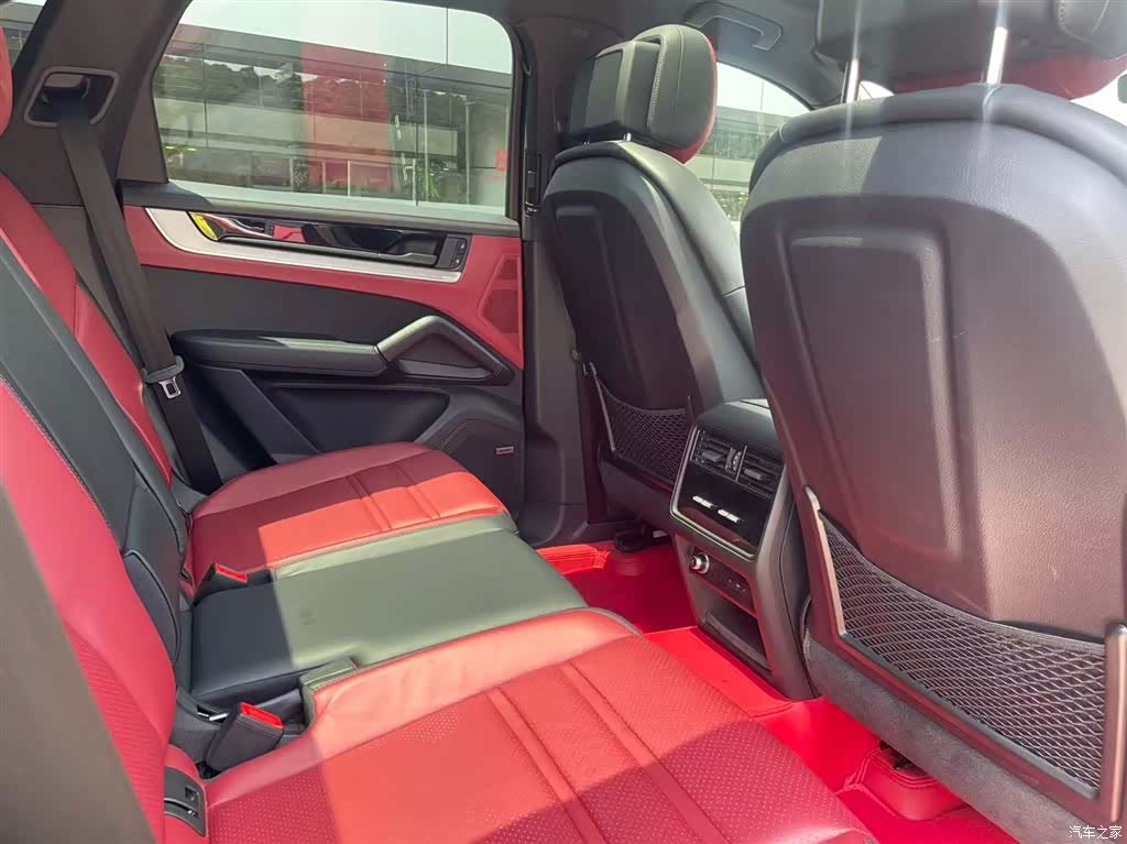 Porsche Cayenne, 2024 21