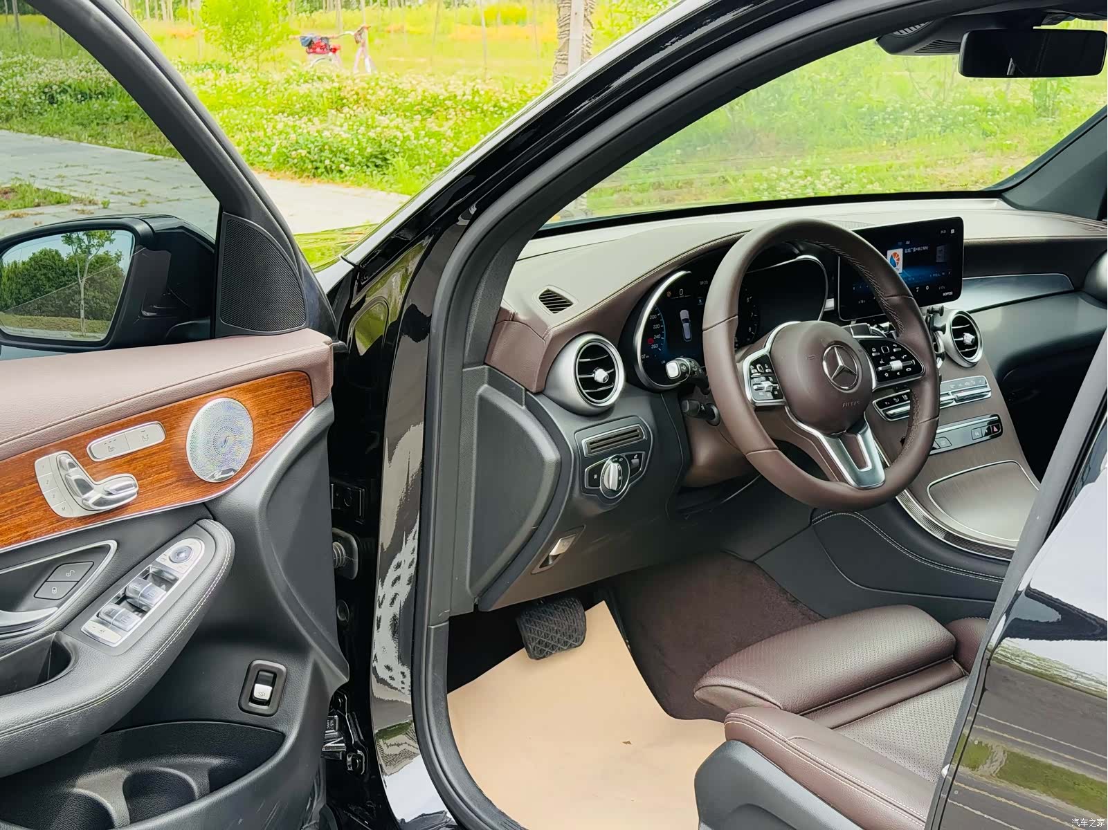 Mercedes-Benz GLC, 2021 все фото