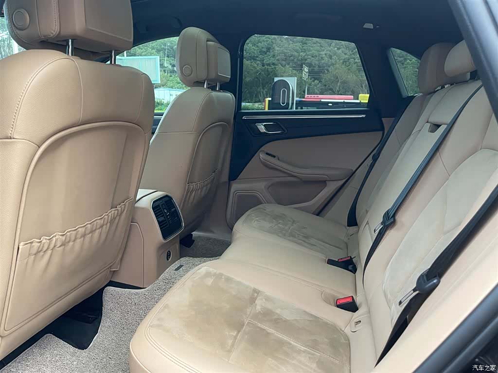 Porsche Macan, 2021 24