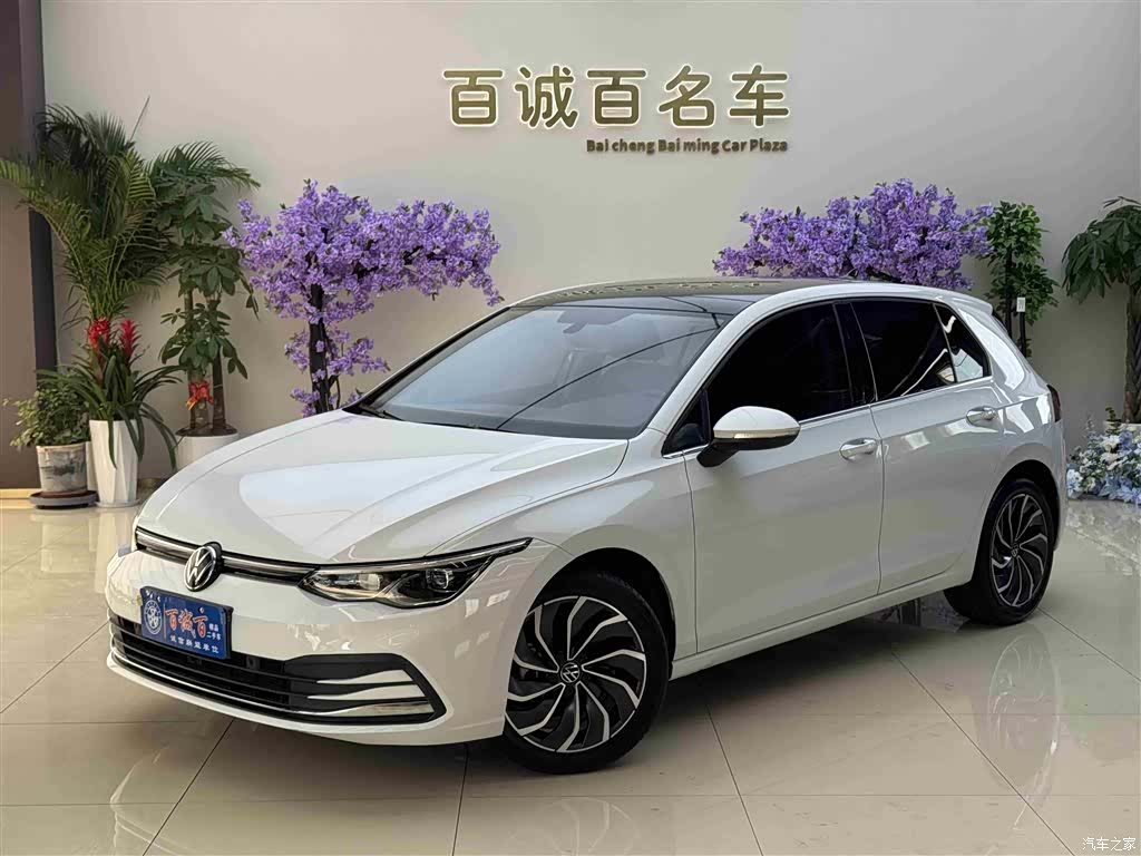 Volkswagen Golf, 2023 2