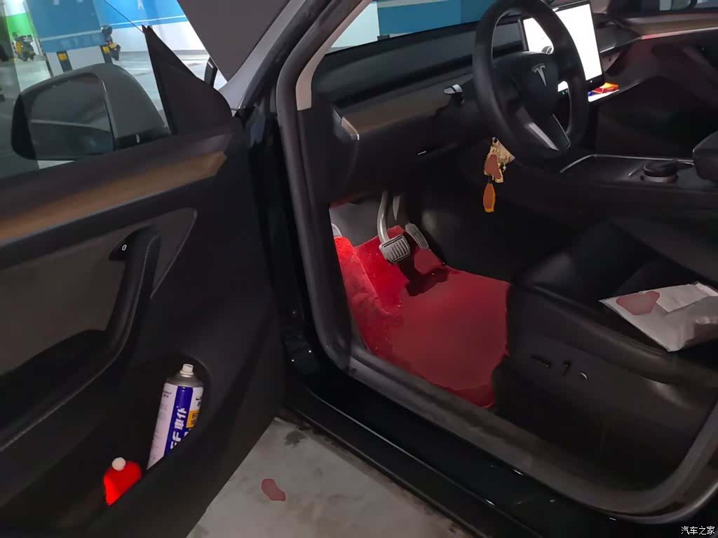 Tesla Model Y, 2022 17