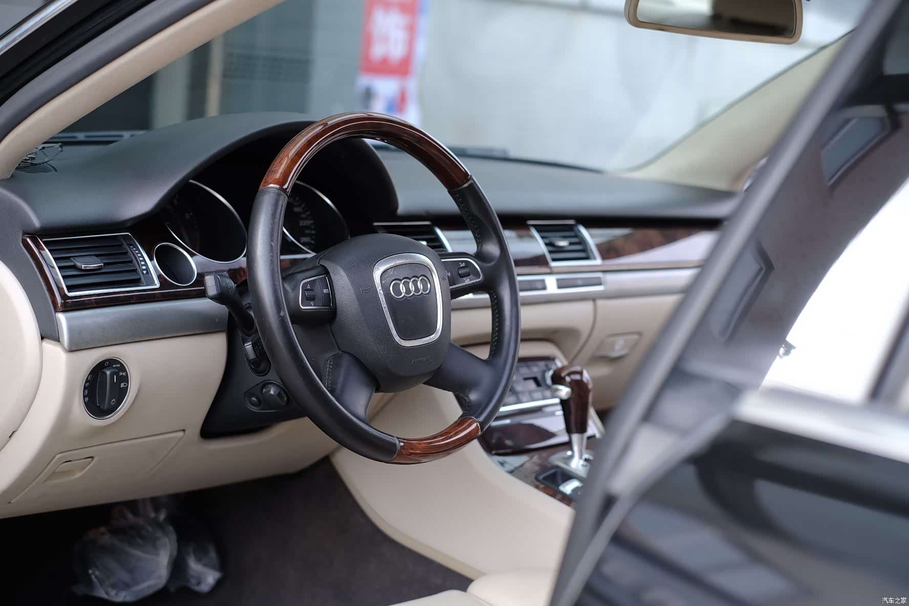 Audi A8L, 2009 21