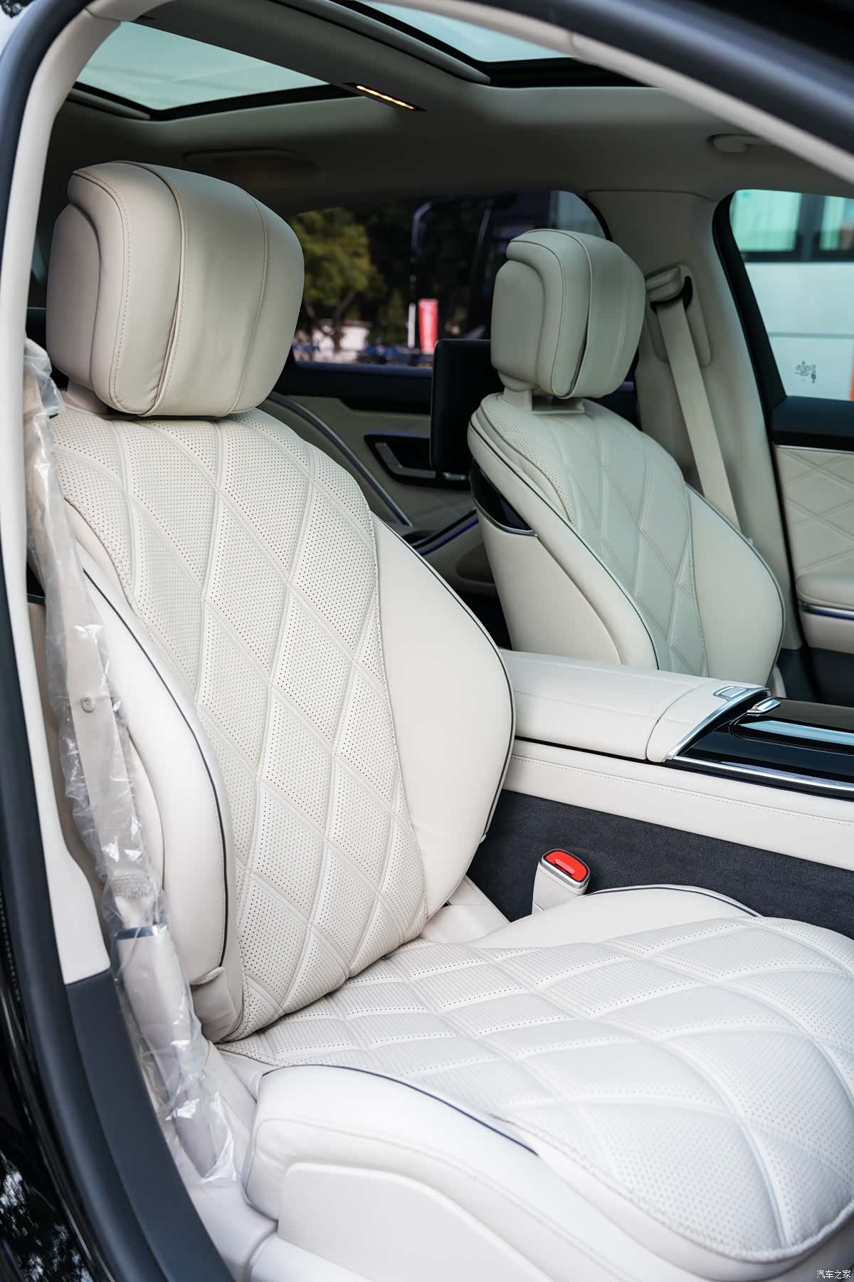 Maybach S-Class, 2024 12