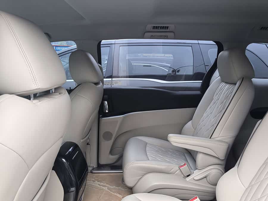 Buick GL8 2023, фото 10