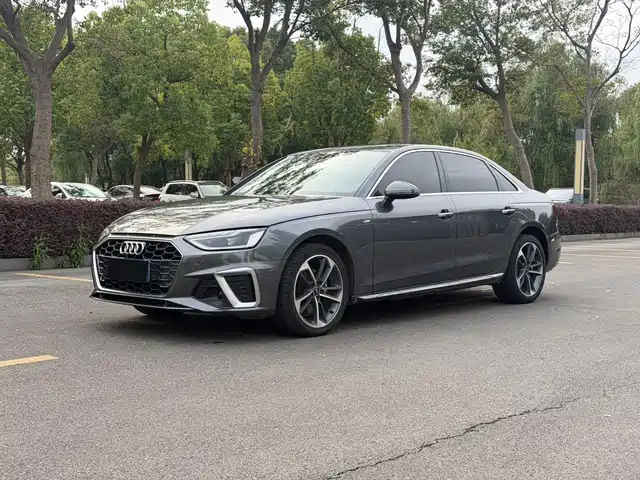 Audi A4L 2023 — купить из Китая под заказ