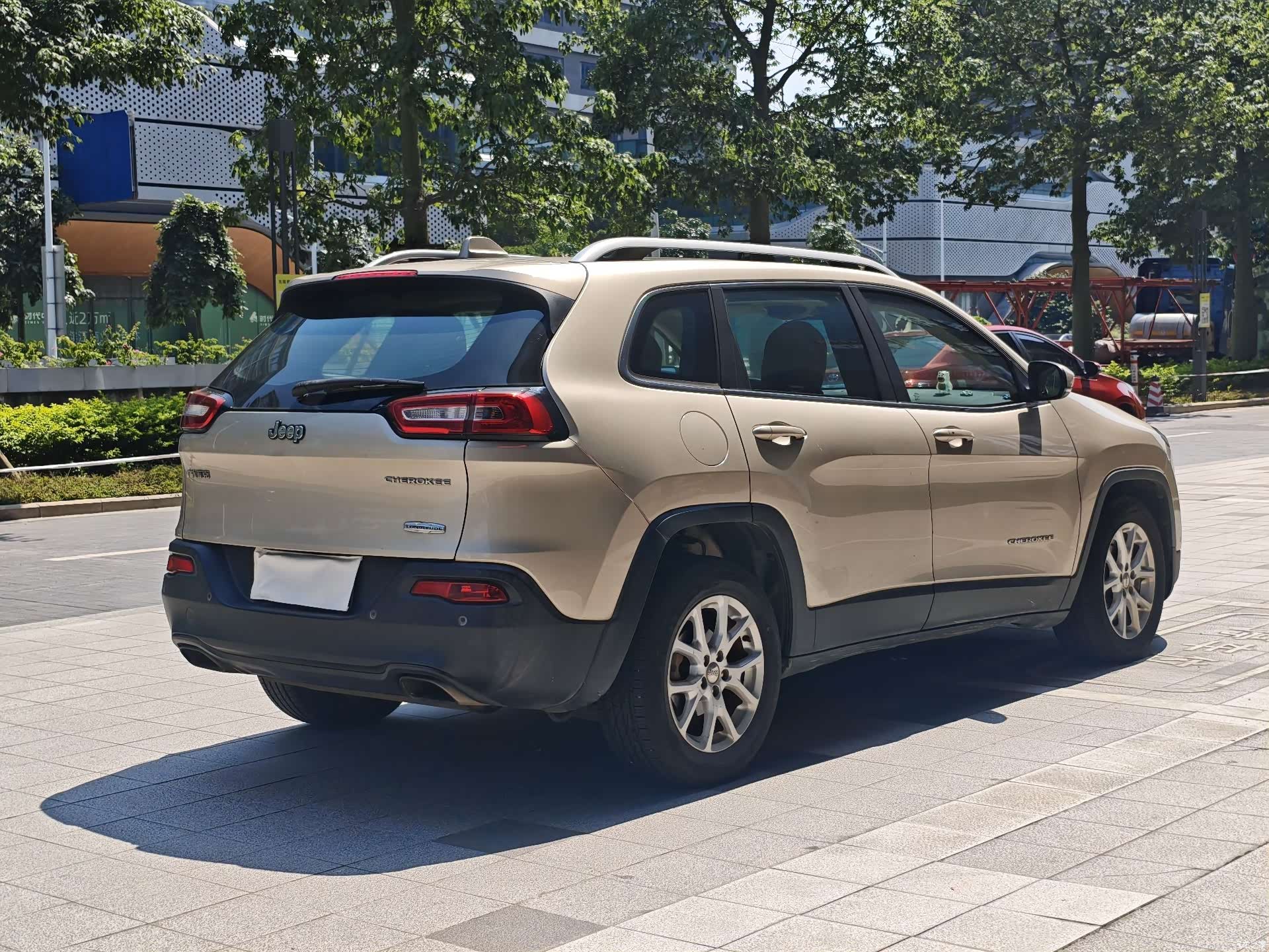 Jeep Cherokee, 2016 3