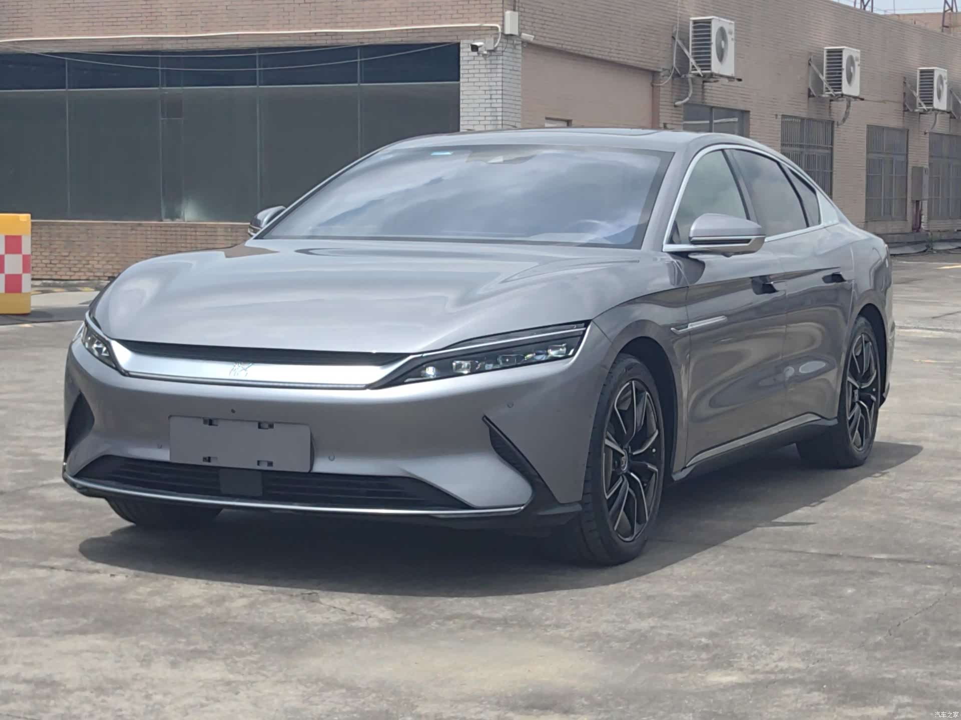 BYD Han, 2021 1