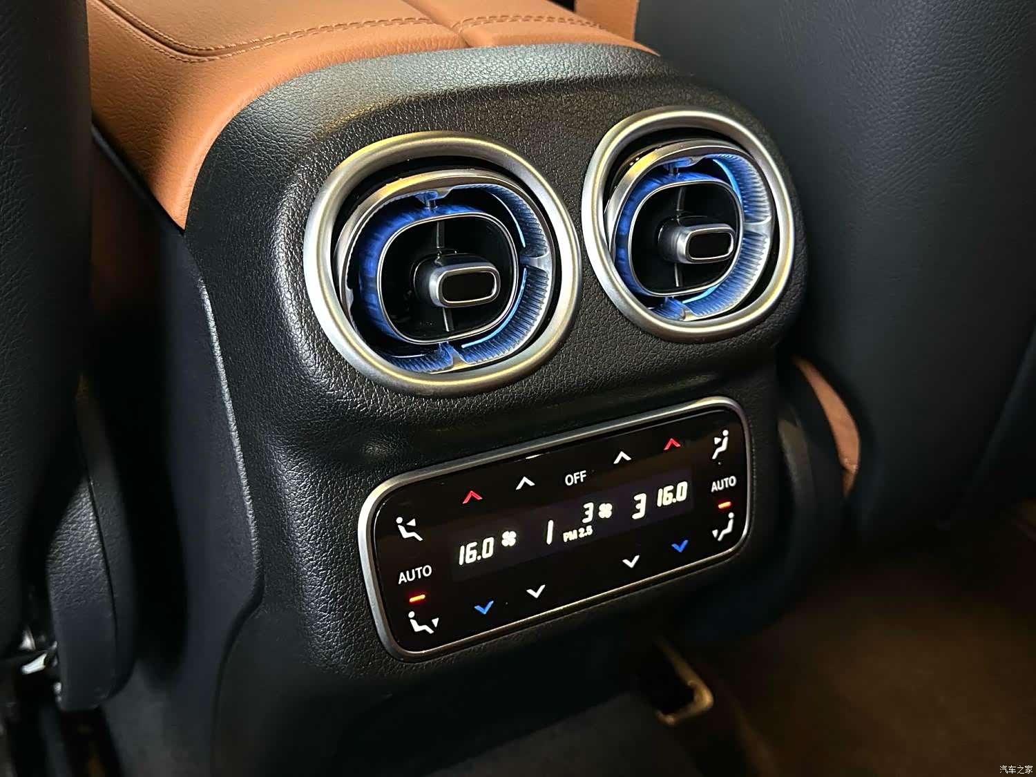 Mercedes-Benz GLC, 2024 6