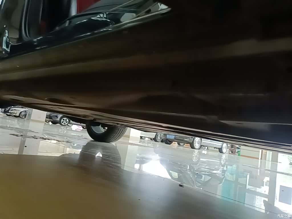 Audi Q2L, 2020 21