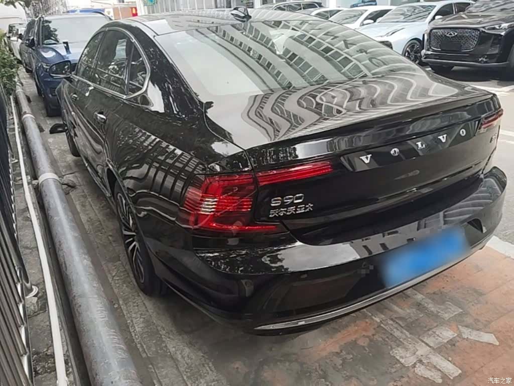 Volvo S90, 2025 все фото