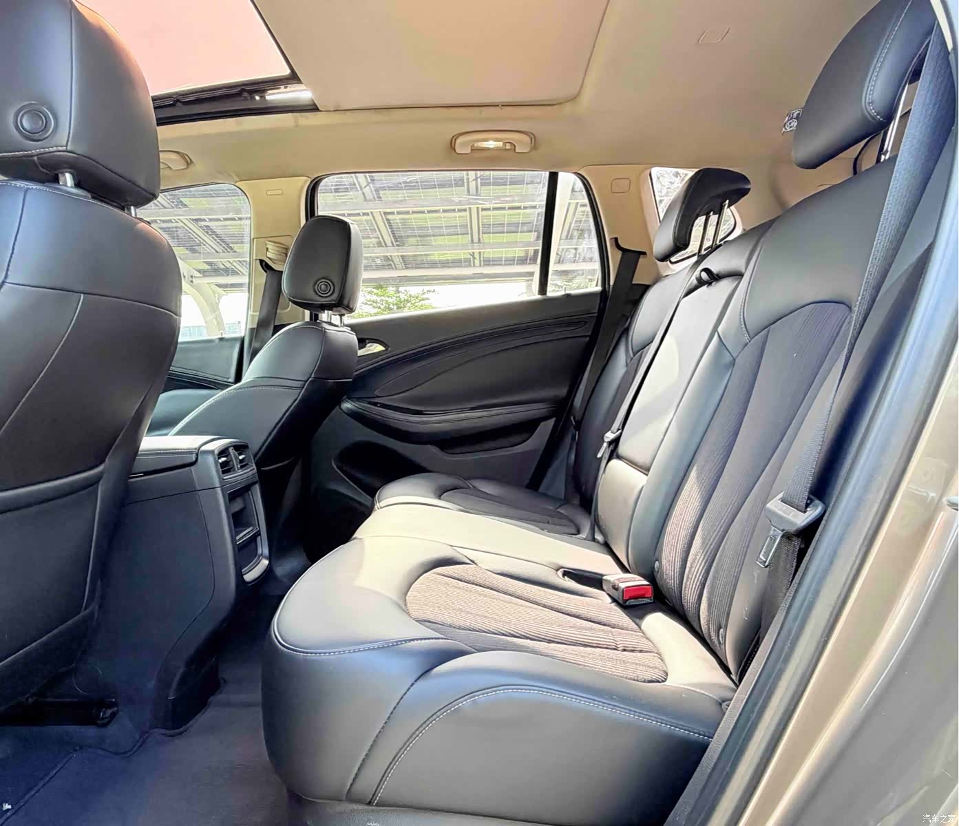 Buick Envision Plus, 2016 12