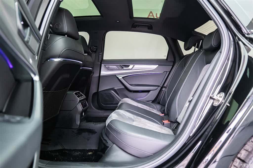 Audi A6L, 2021 11
