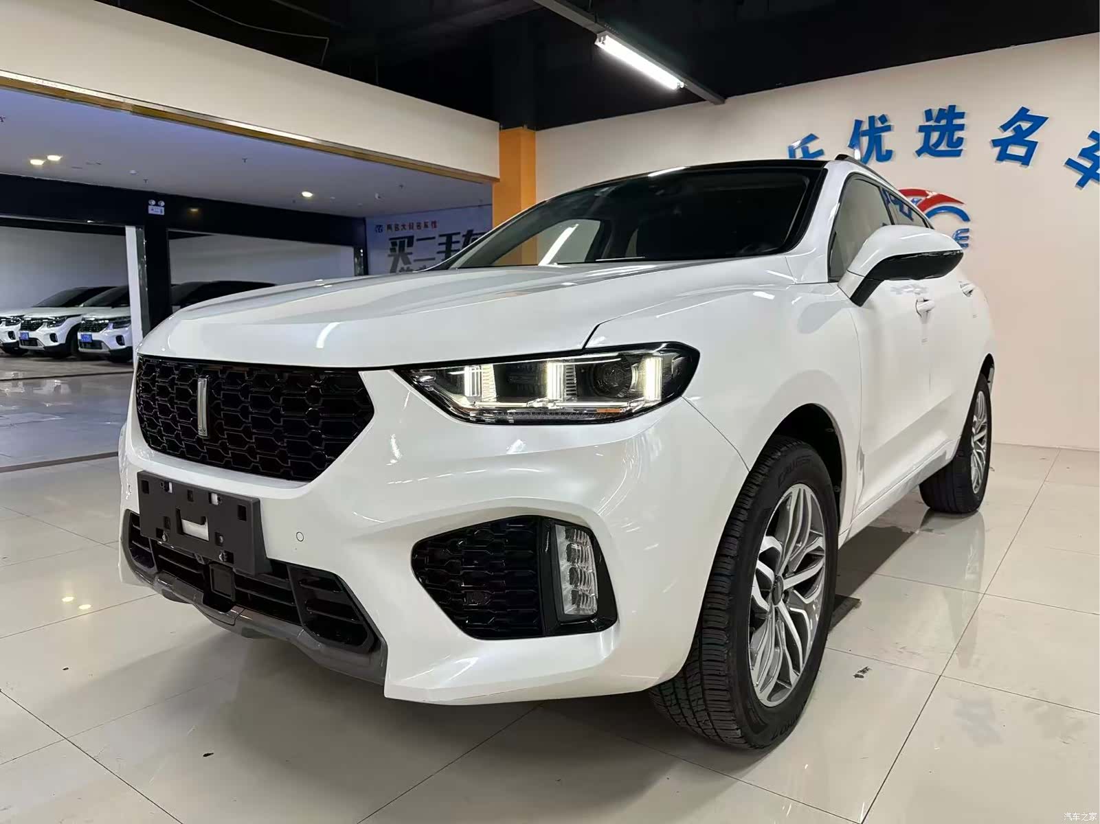 WEY VV5, 2017 1