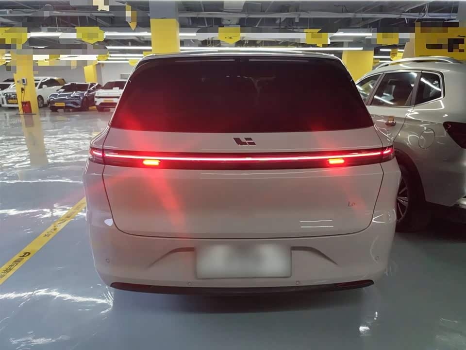 Li Auto Ideal L6