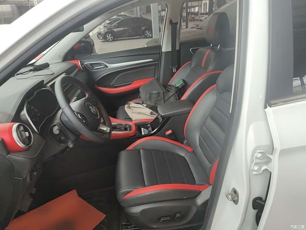 MG ZS, 2021 15