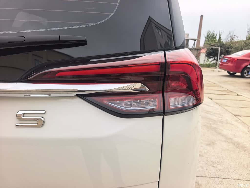 Maxus G50, 2025 10