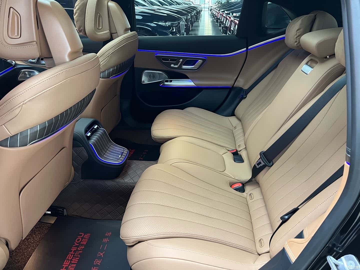Mercedes-Benz E-Class, 2024 10