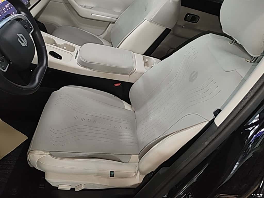 Leapmotor C16, 2024 15