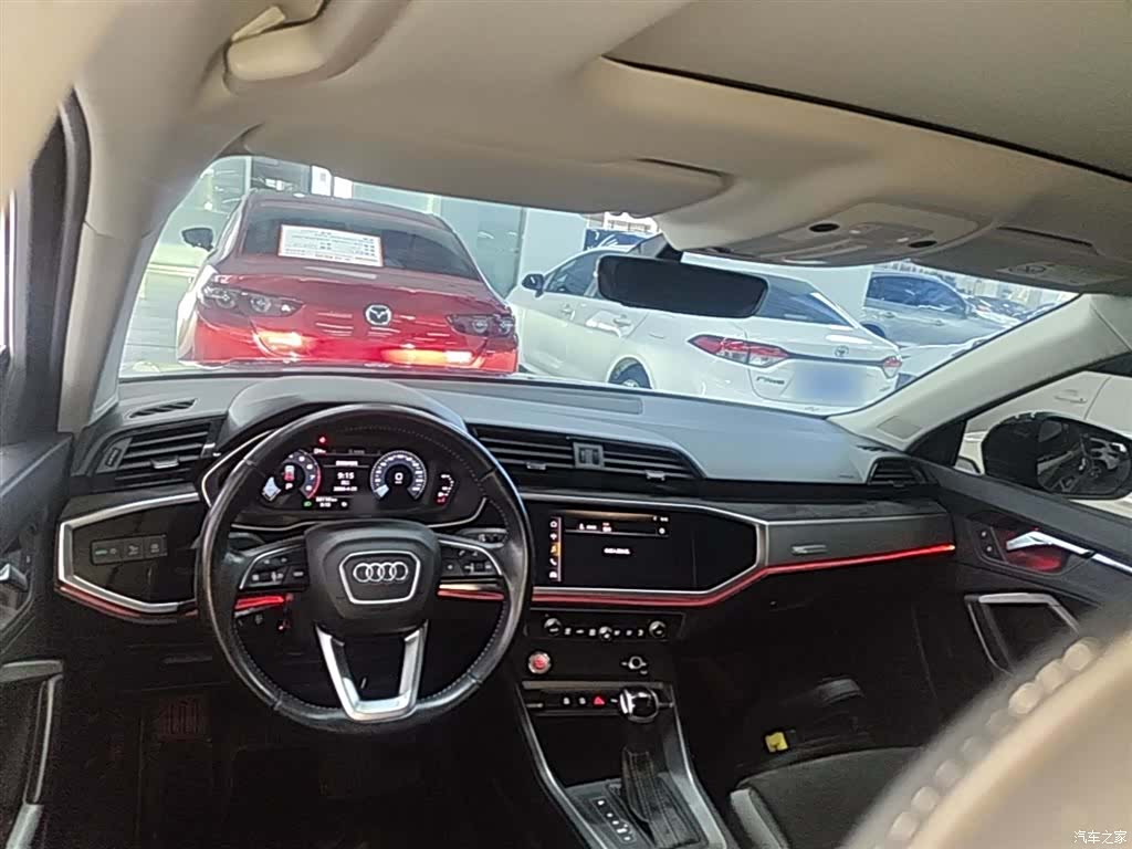 Audi Q3, 2021 10
