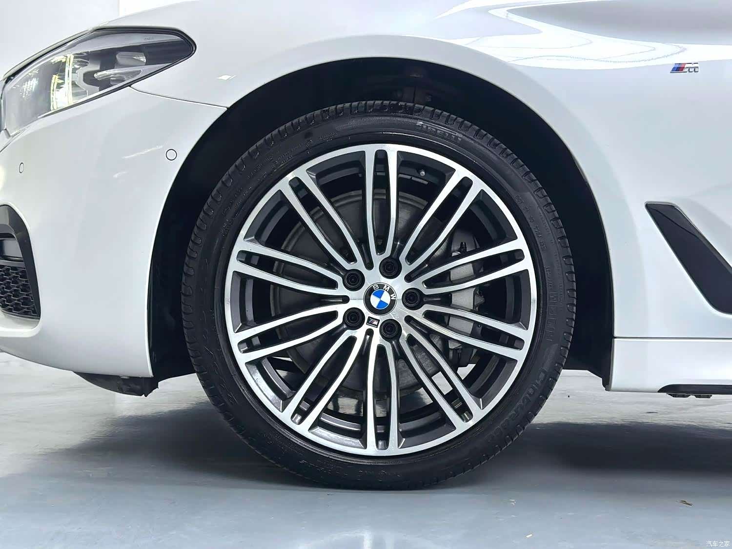 BMW 5 Series, 2019 13