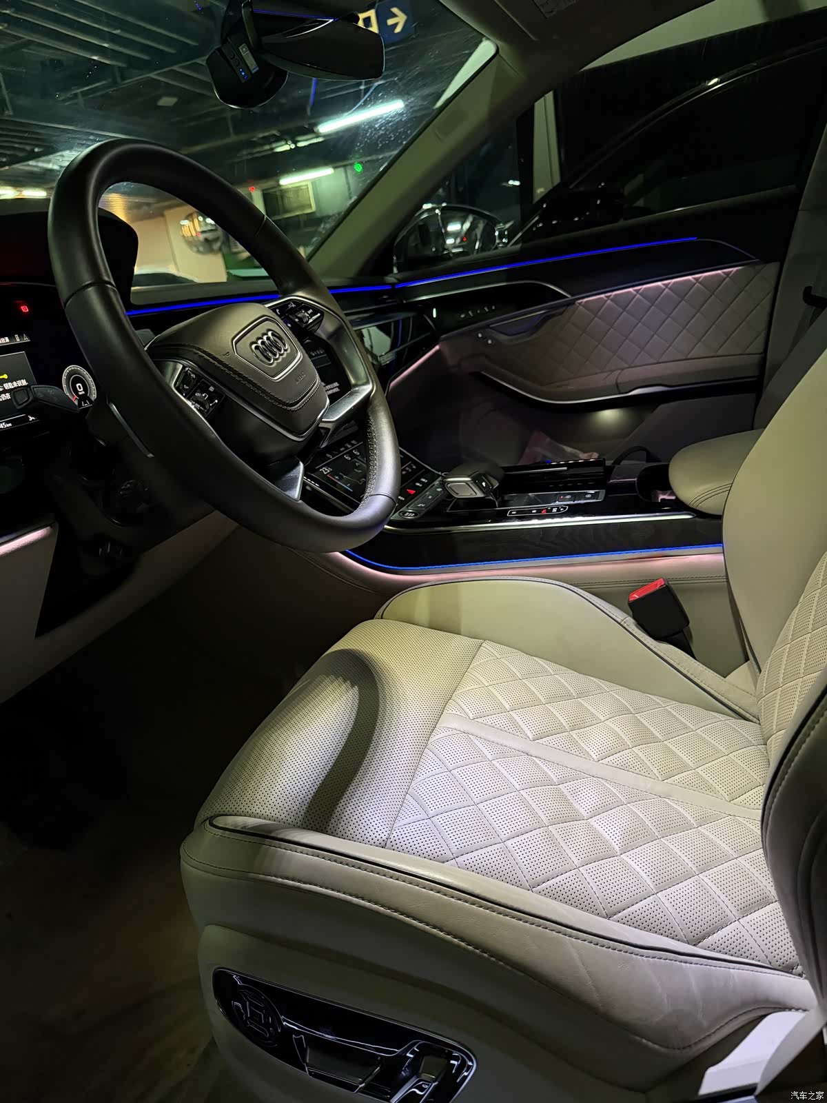 Audi A8L, 2023 все фото