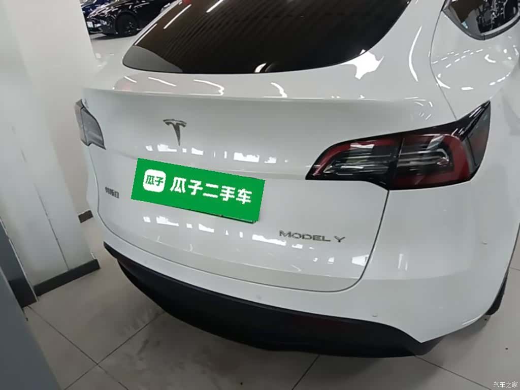 Tesla Model Y, 2022 6