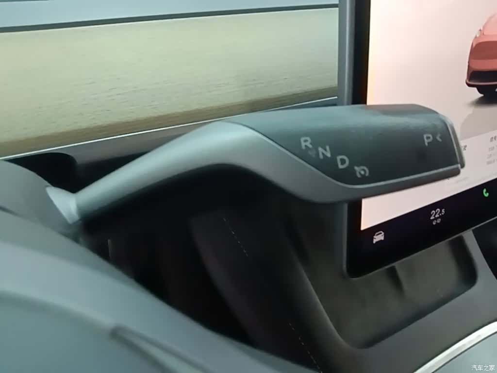 Tesla Model Y, 2022 14