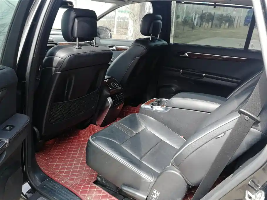 Mercedes-Benz R-class