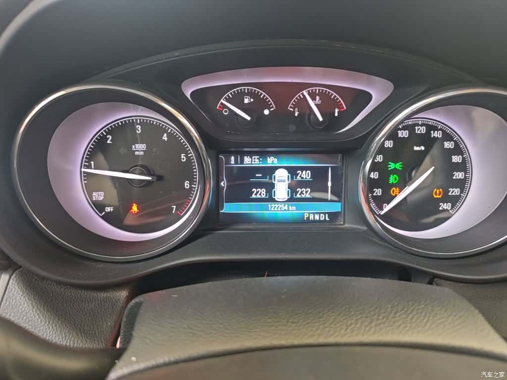 Buick Envision Plus, 2019 12