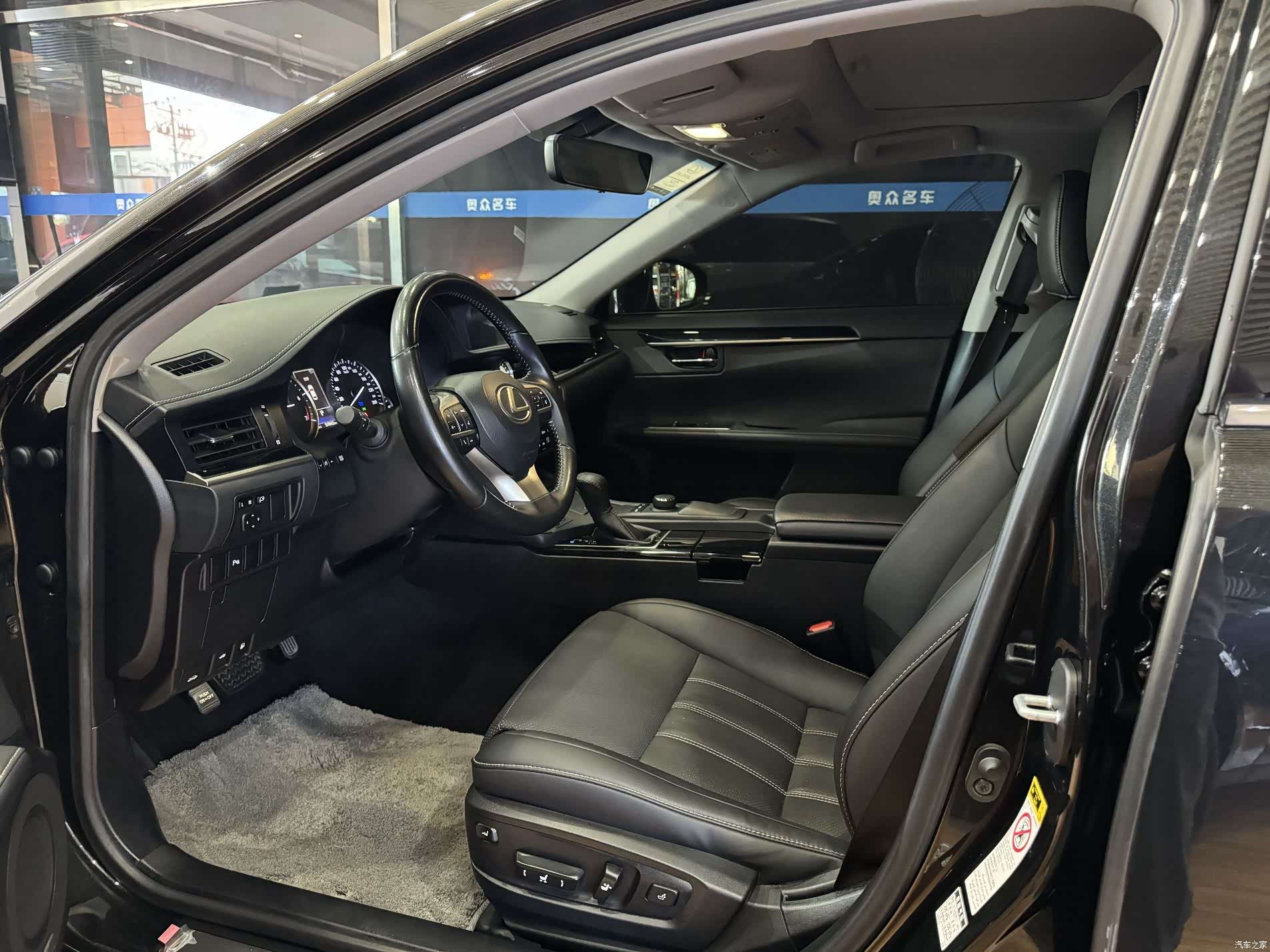 Lexus ES, 2018 6