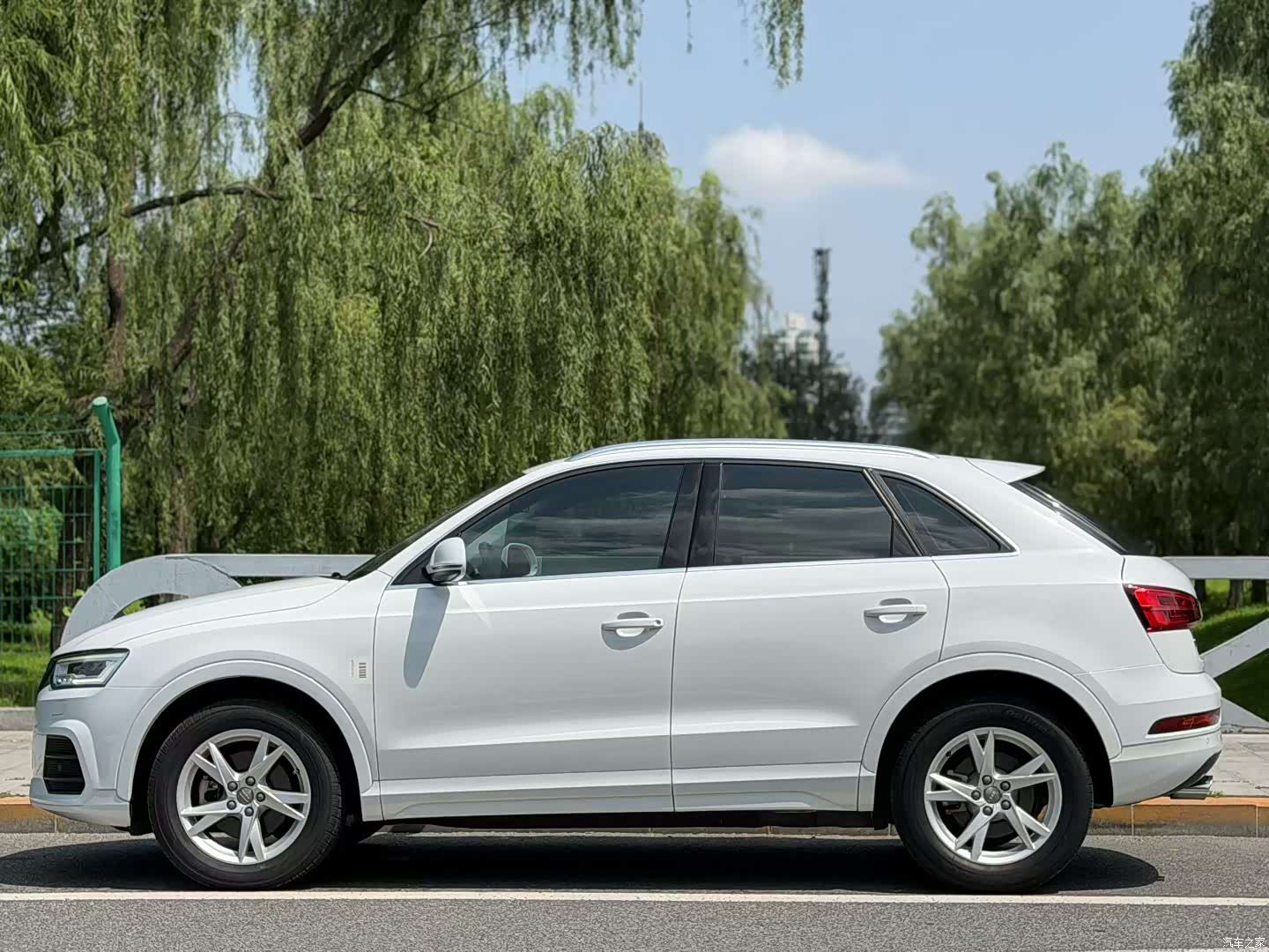 Audi Q3, 2019 все фото