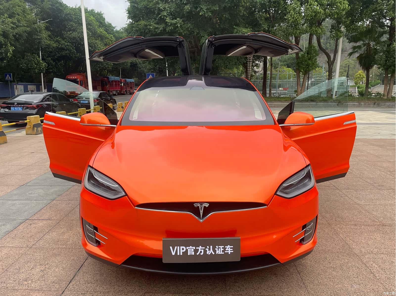 Tesla Model X, 2019 21