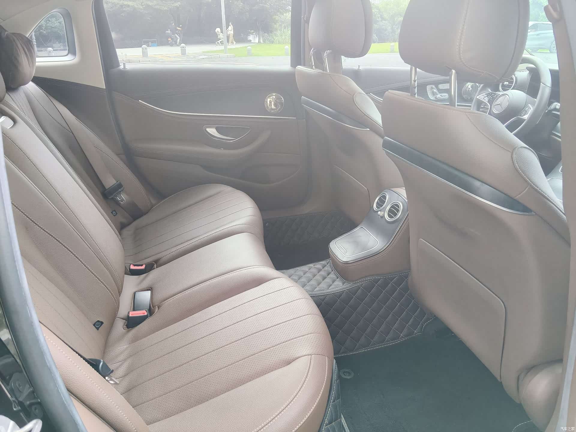 Mercedes-Benz E-Class, 2023 7