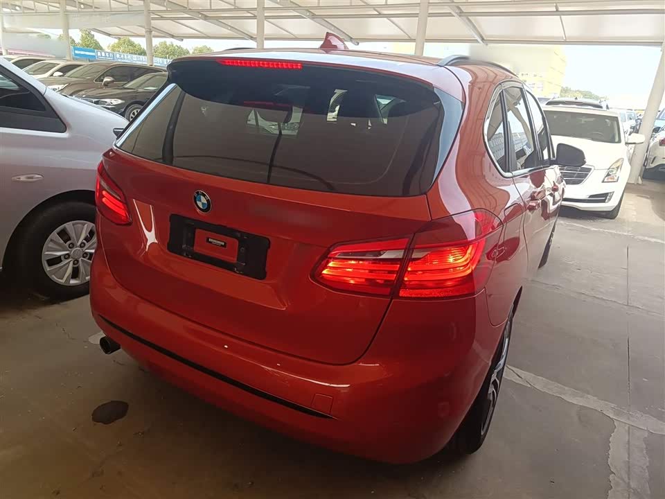 BMW 2 series station wagon