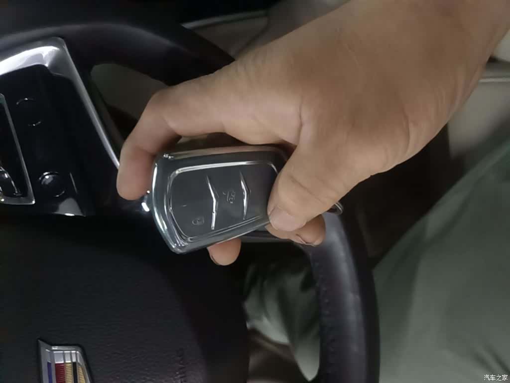 Cadillac XTS, 2017 9