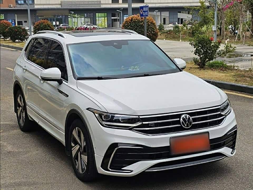 Volkswagen Tiguan L