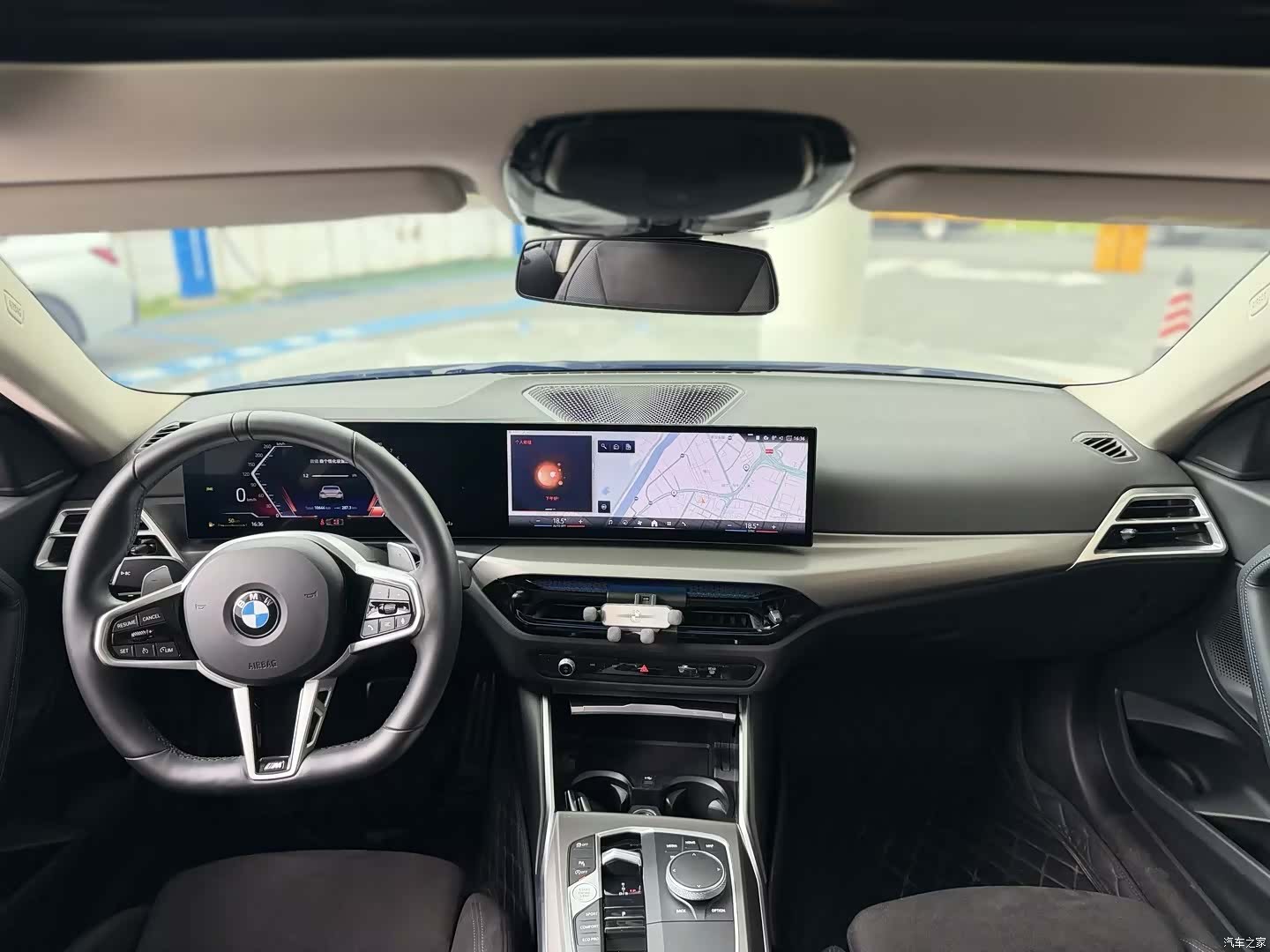 BMW 2 Series, 2025 10