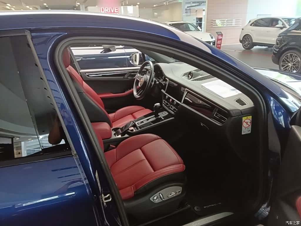 Porsche Macan, 2022 11