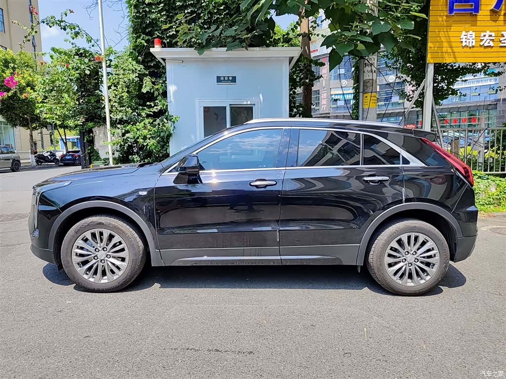 Cadillac XT4, 2024 3