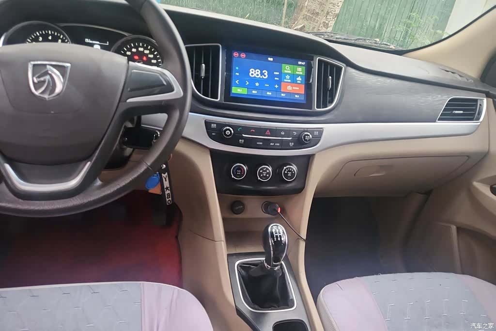 Wuling 730, 2017 16