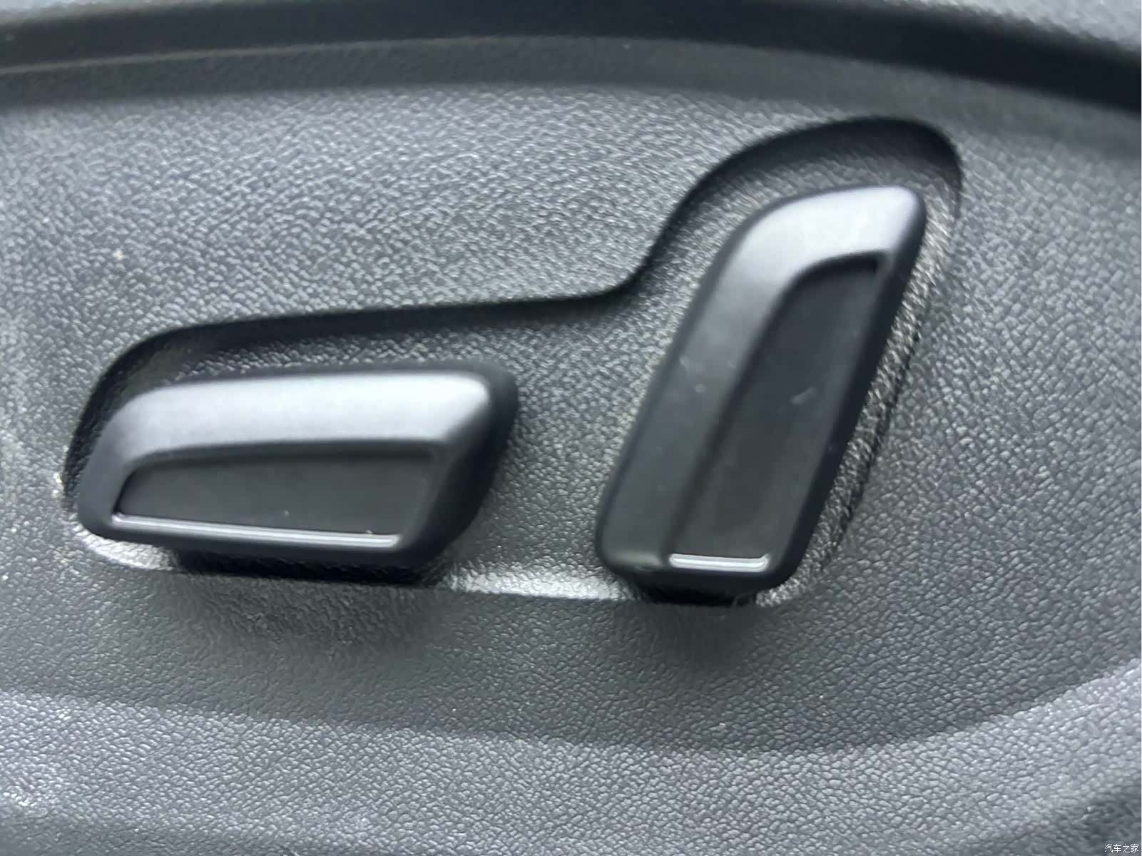 Audi Q2L, 2022 10