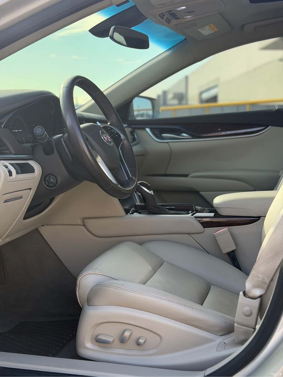 Cadillac XTS, 2015 12